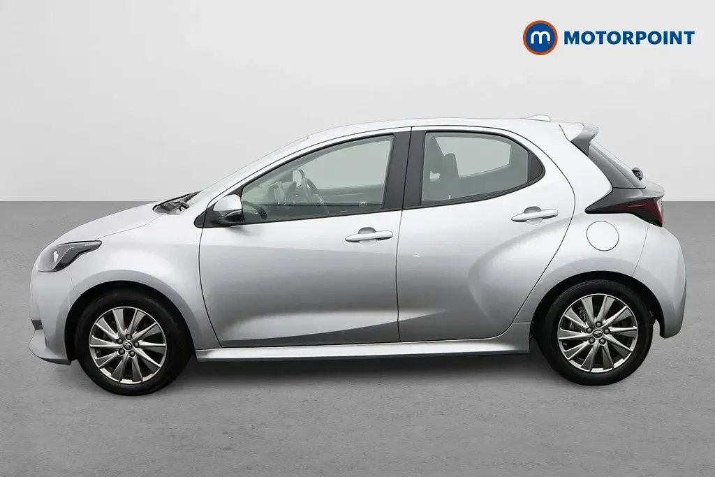 Used Toyota Yaris 91 HP (66 kW) 2023 Silver Hatchback