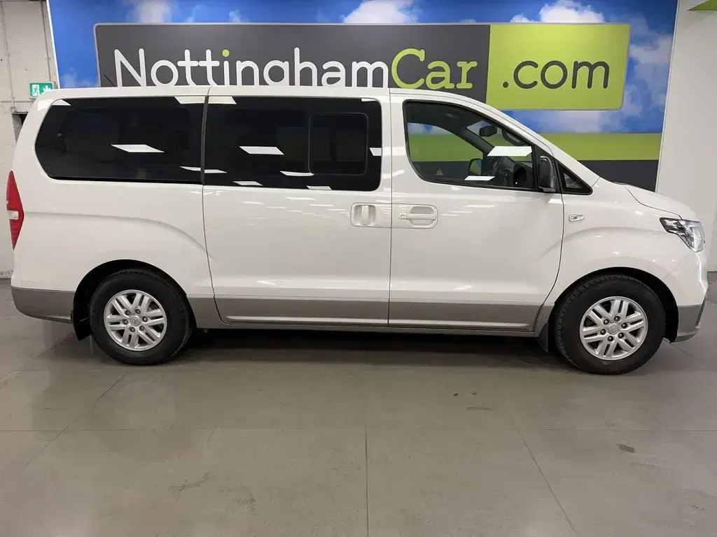 Used Hyundai I800 SE 136 HP (100 kW) 2018 White MPV