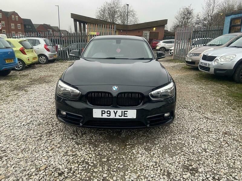 Used BMW 118 Sport Line 2018 Black Hatchback