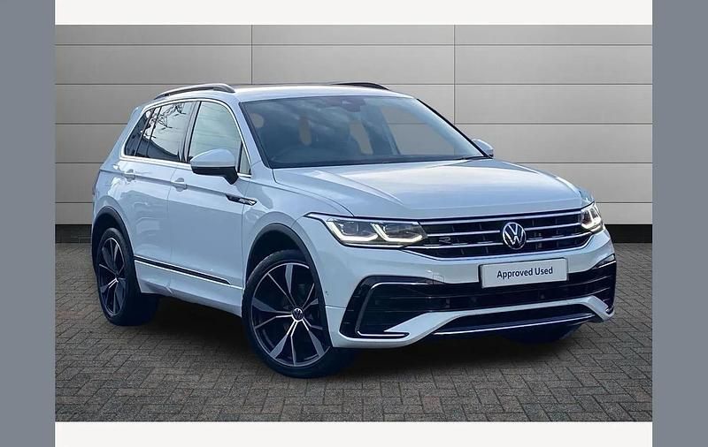 White Used 2023 VW Tiguan R-line SUV | £27,095 (Fair price) - Image 1/3