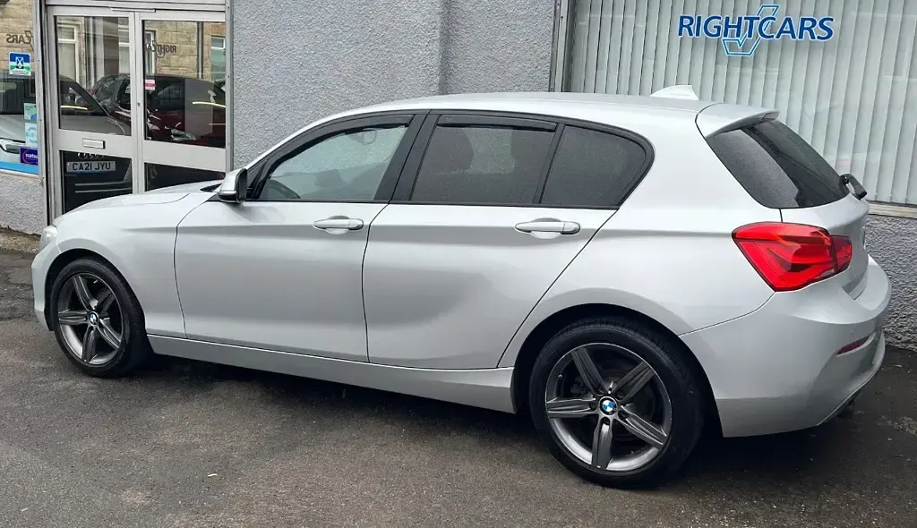 Used BMW 118 Sport Line 2019 Silver Hatchback