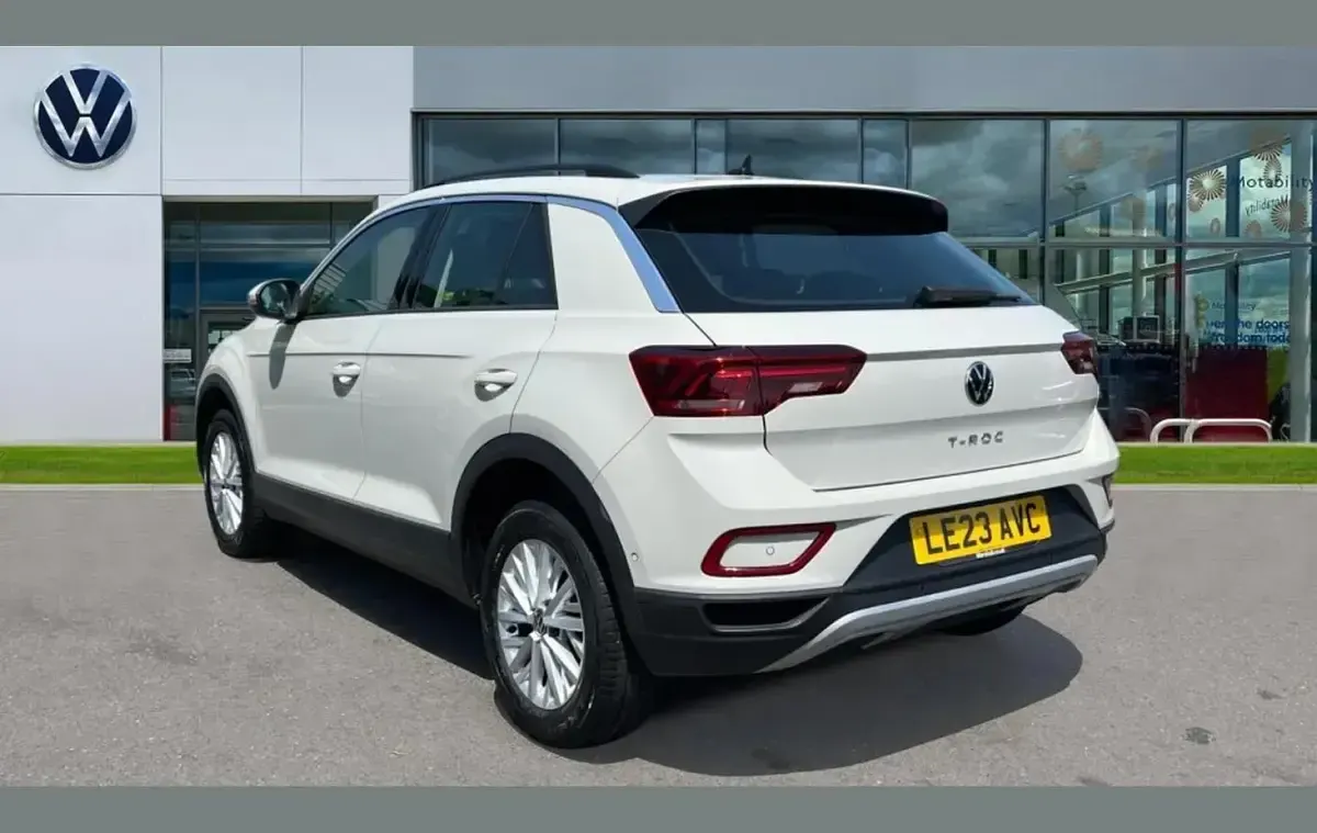 Used VW T-Roc Life 150 HP (110 kW) 2023 Grey SUV