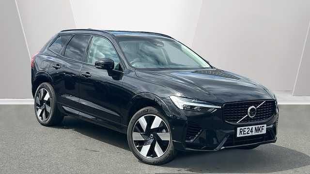 Used 2025 Volvo XC60 Plus SUV | £38,790 (Fair price) - Image 1/3