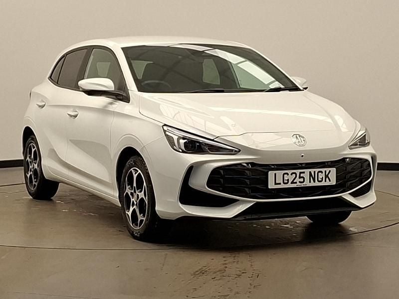 Used MG MG3 Trophy 194 HP (142 kW) 2025 White Hatchback