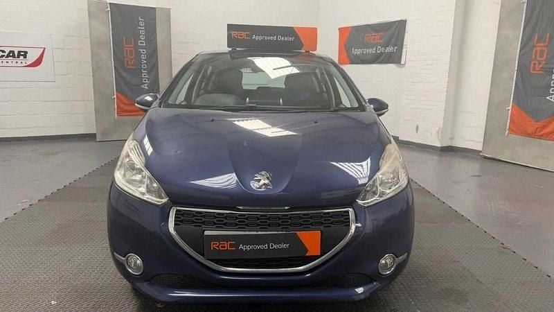 Used Peugeot 208 Active 82 HP (60 kW) 2013 Blue Hatchback
