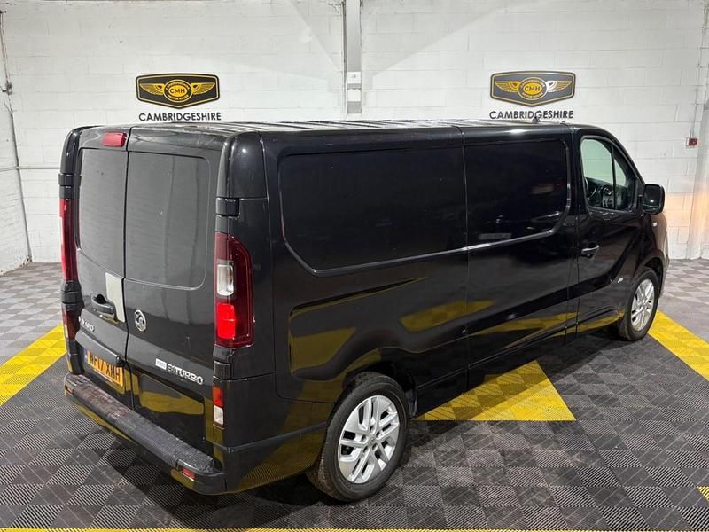 Used Vauxhall Vivaro Sportive 125 HP (91 kW) 2017 Black MPV