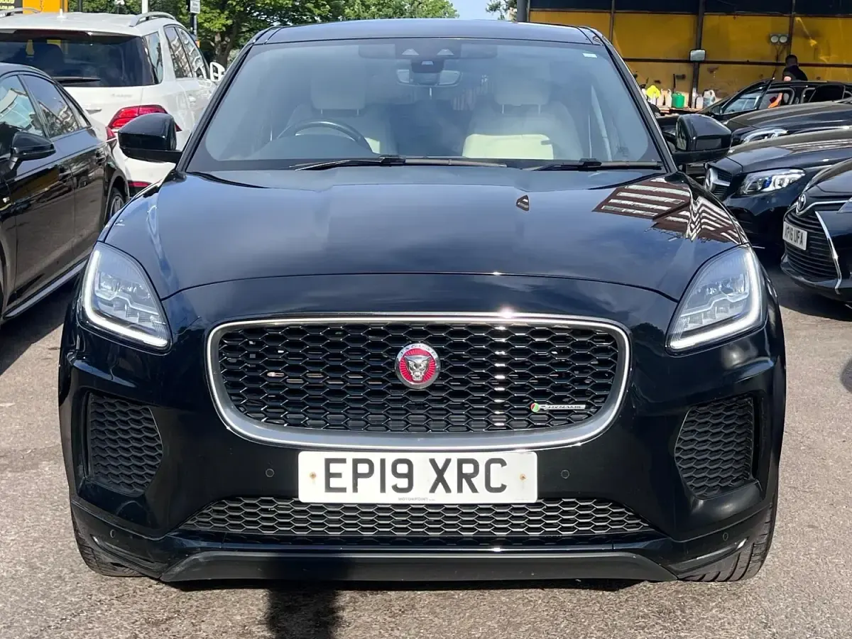 Used Jaguar E-Pace R-Dynamic 200 HP (147 kW) 2019 Black SUV