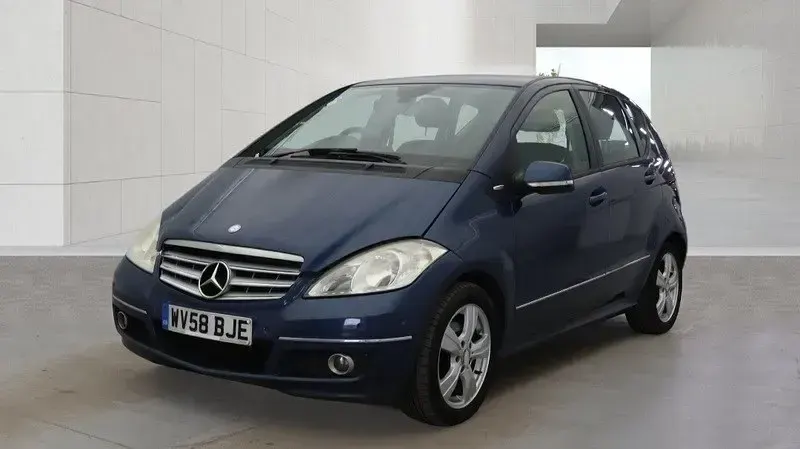 Usado Mercedes A150 Avantgarde 95 HP (69 kW) 2008 Azul Citadino
