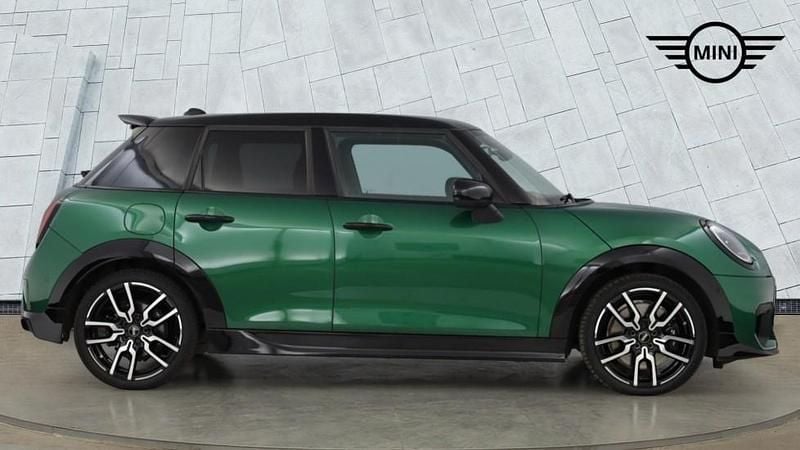 Begagnad Mini Cooper S Hatch 201 HK (147 kW) 2025 Grön Halvkombi