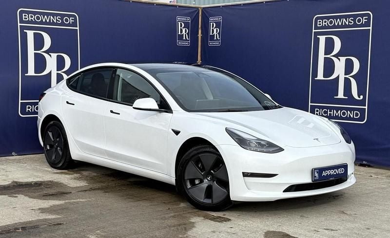 White Used 2023 Tesla Model 3 Long Range RWD Sedan | £24,399 (A bit pricey) - Image 1/3