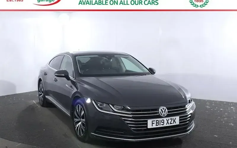 Used VW Arteon Elegance 150 HP (110 kW) 2018 Hatchback