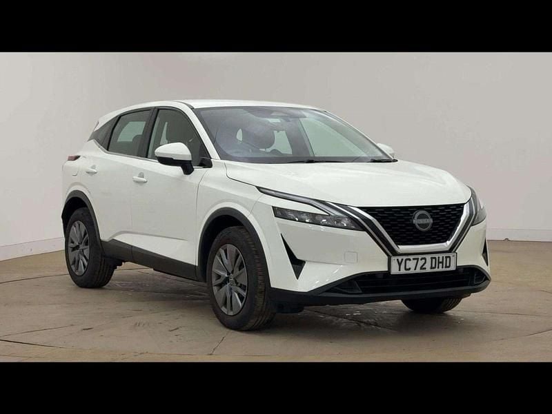 White Used 2022 Nissan Qashqai Visia SUV | £16,299 (Good price) - Image 1/4