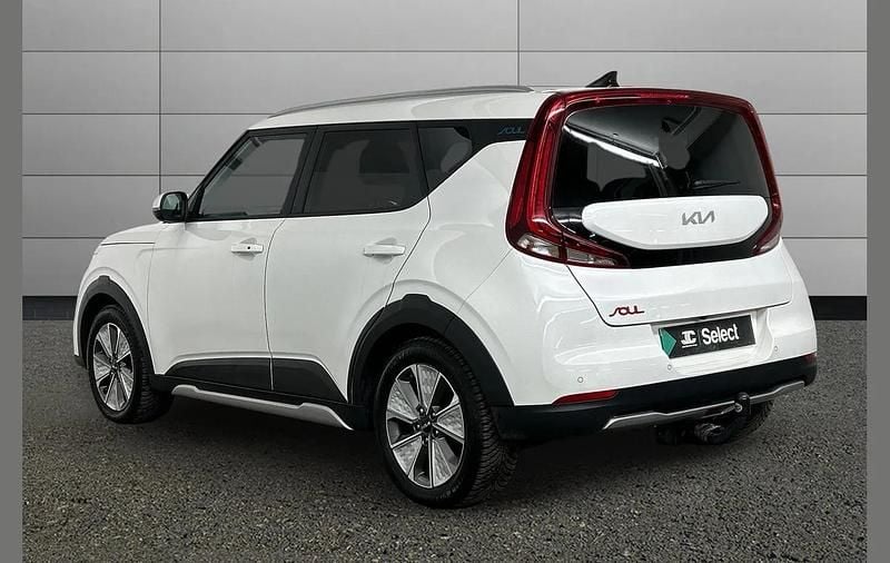 Used Kia Soul 150 kW (204 HP) 2022 White SUV