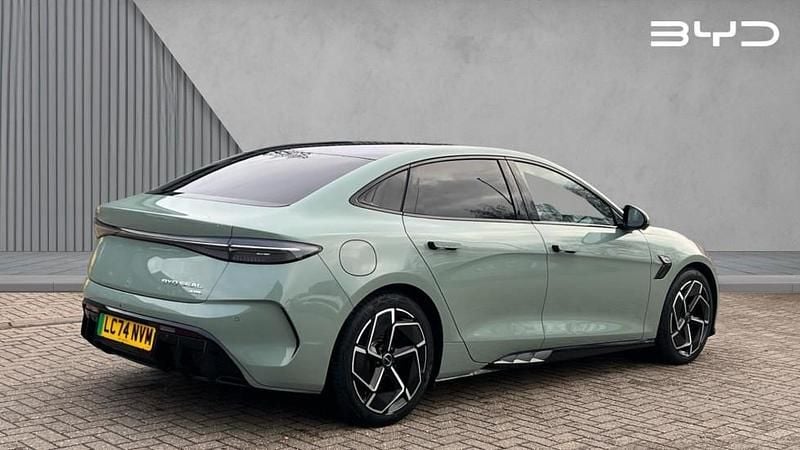 Used BYD Seal 389 kW (530 HP) 2024 Green Sedan