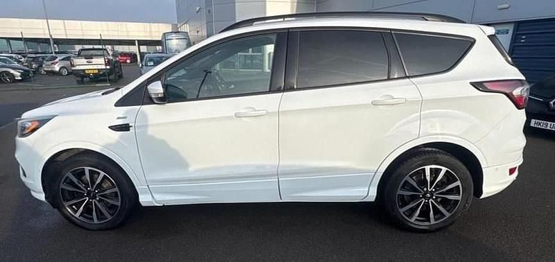 Frozen white Used 2017 Ford Kuga ST-Line SUV | £9,975 (A bit pricey) - Image 1/4