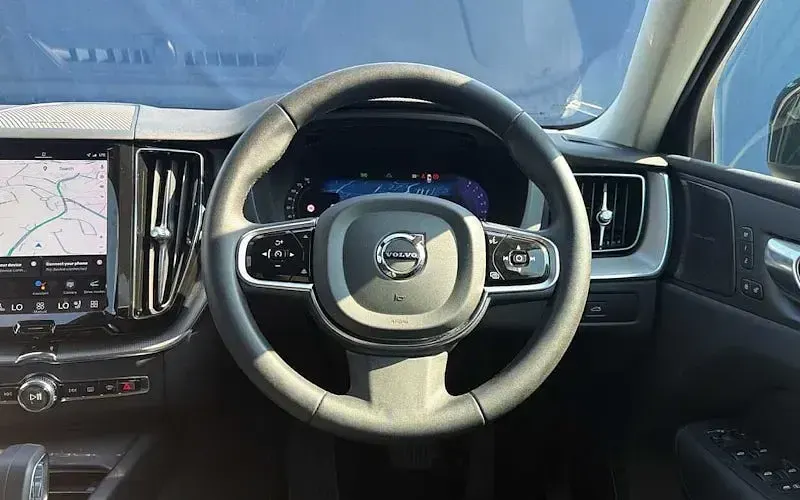 Used Volvo XC60 Plus 197 HP (144 kW) 2022 Black SUV