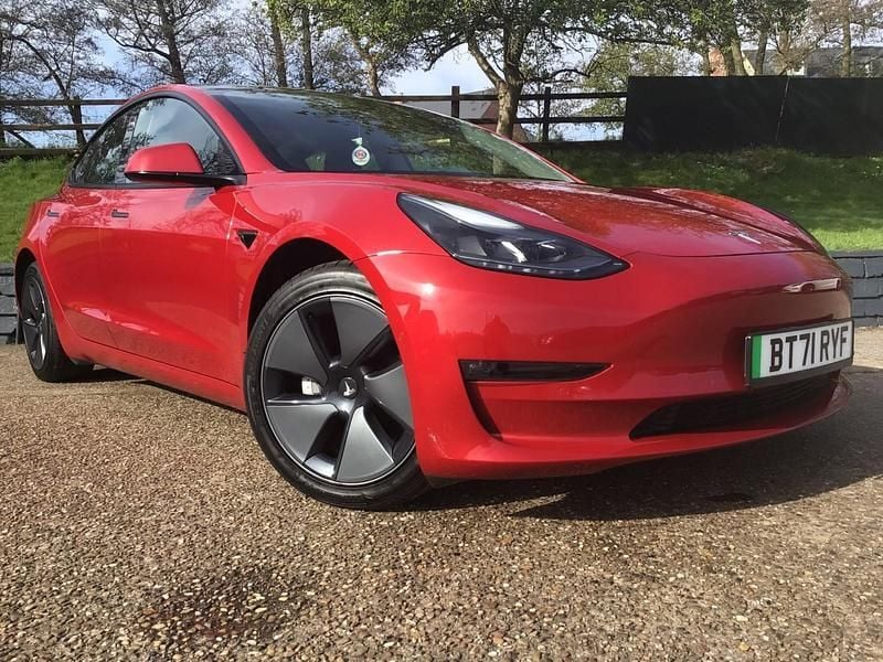Red Used 2021 Tesla Model 3 Long Range AWD Sedan | £21,490 (A bit pricey) - Image 1/4