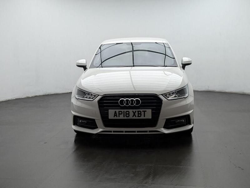 Used Audi A1 S-Line 95 HP (69 kW) 2018 White Hatchback