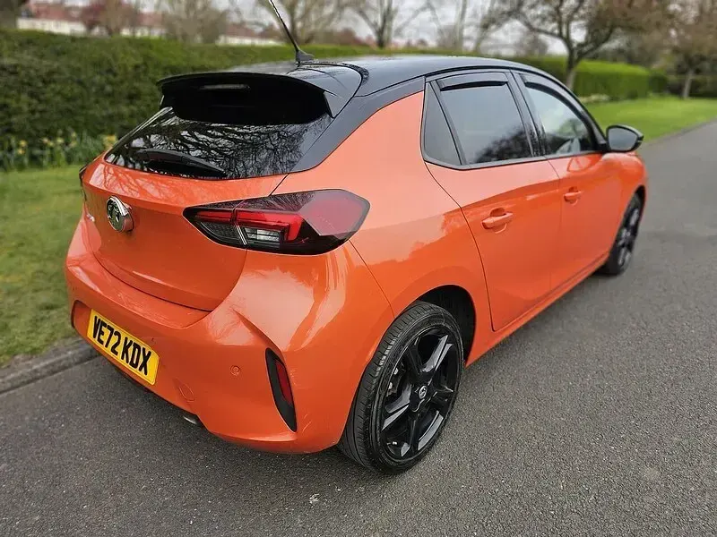 Używany Vauxhall Corsa GS Line 2022 Pomarańczowy Hatchback