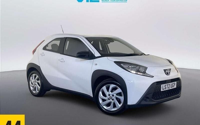 Usado Toyota Aygo X PURE 72 HP (52 kW) 2025 SUV