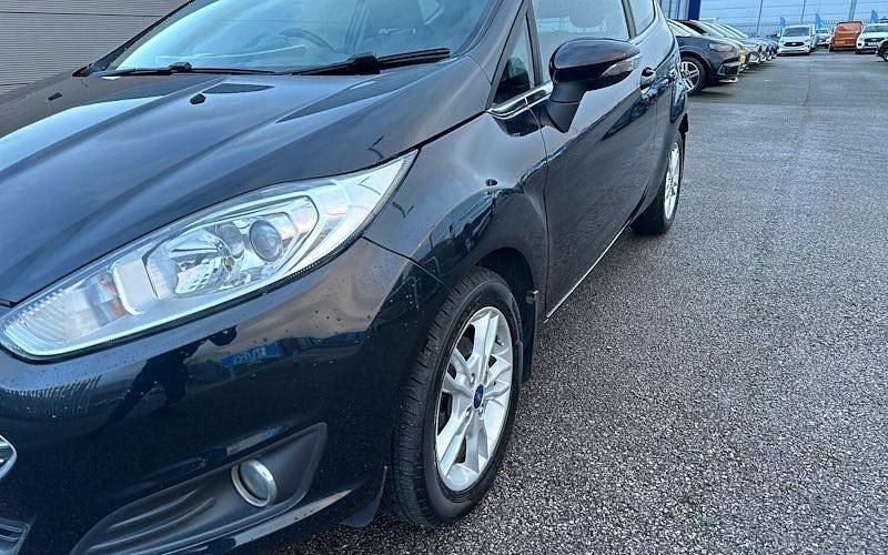 Used Ford Fiesta Zetec 101 HP (74 kW) 2017 Hatchback