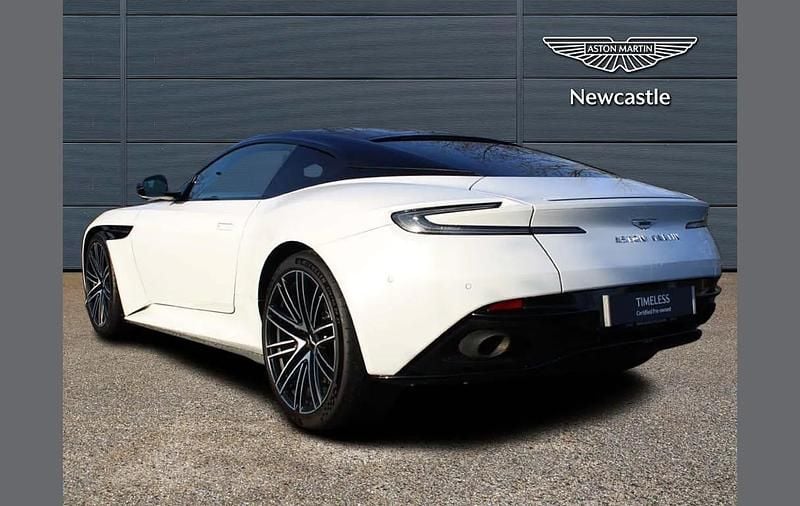 Used Aston Martin DB12 680 HP (500 kW) 2024 White Coupe