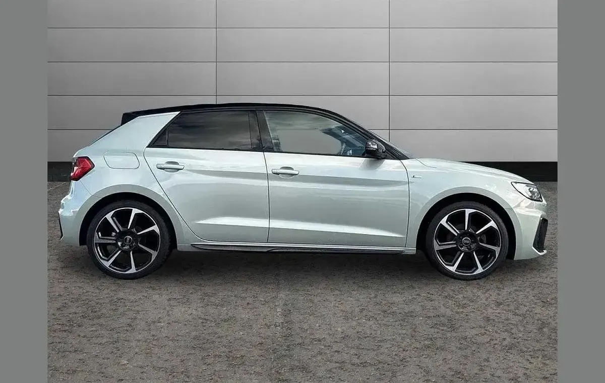 Used Audi A1 Black Edition 147 HP (108 kW) 2022 Silver SUV