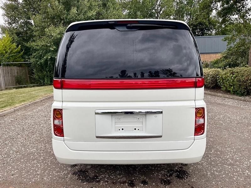 Used Nissan Elgrand S 2007 Pearl white MPV