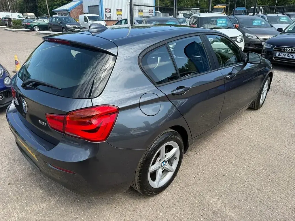 Used BMW 118 Comfort Edition 136 HP (100 kW) 2017 Grey Hatchback