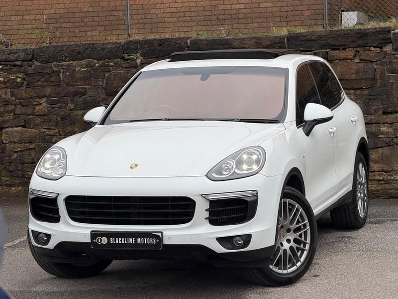 Usado Porsche Cayenne 262 HP (192 kW) 2015 Branco SUV