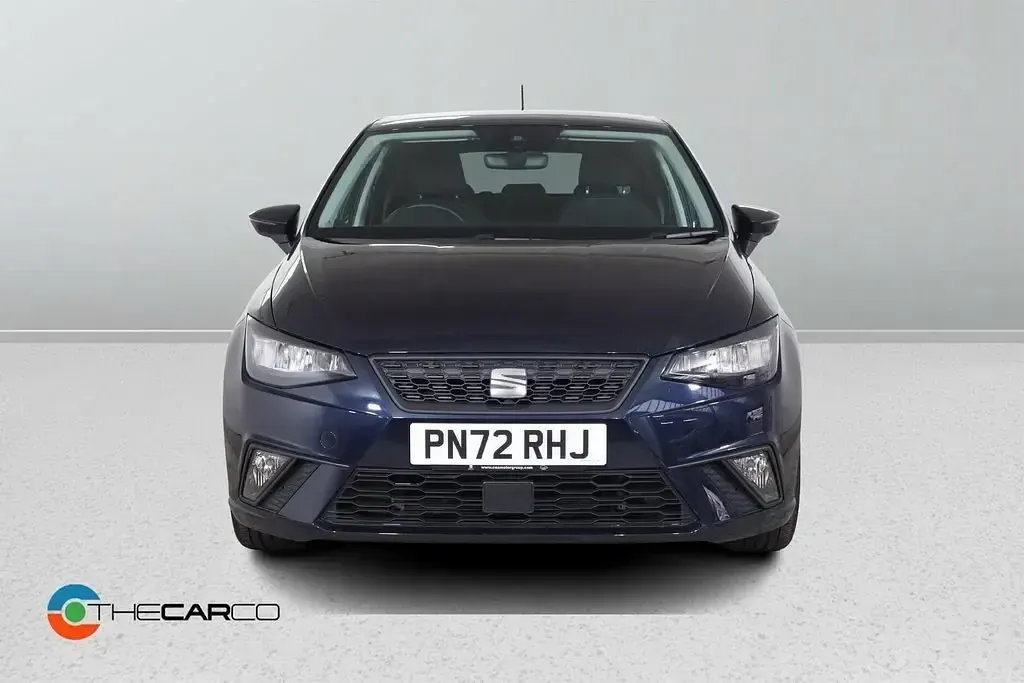 Begagnad Seat Ibiza SE 2022 Blå Halvkombi