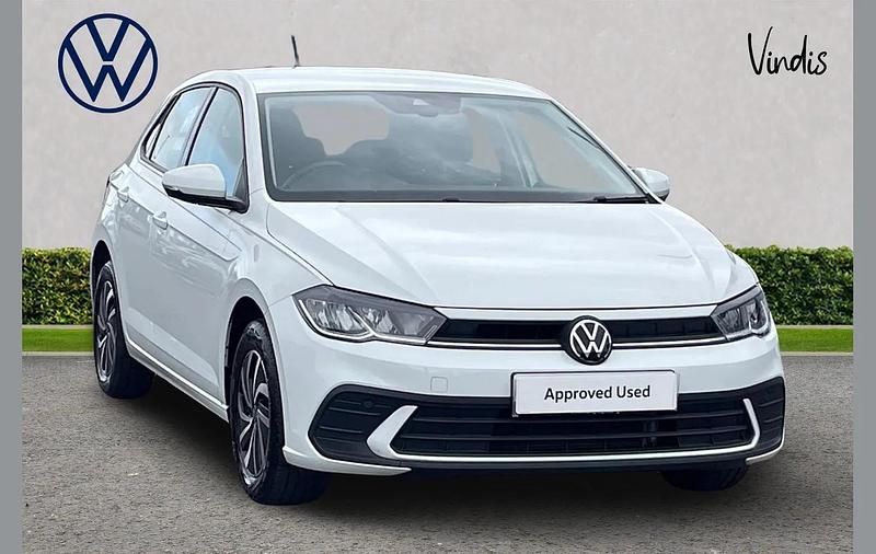 Used VW Polo Life 80 HP (58 kW) 2024 White Hatchback