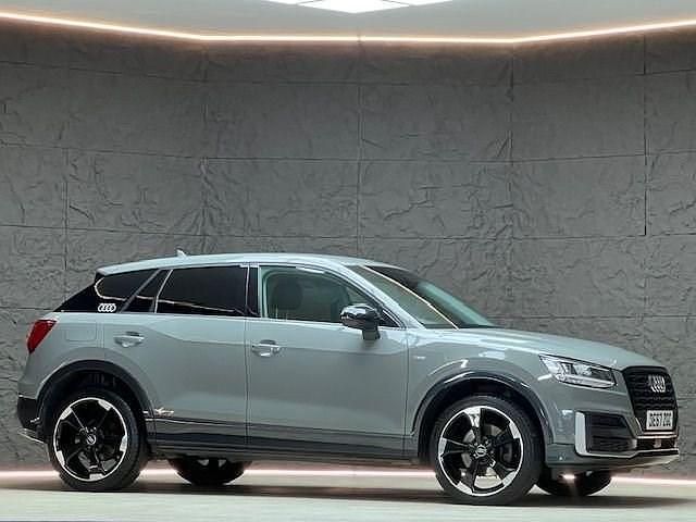 Used Audi Q2 Advanced 150 HP (110 kW) 2017 Grey SUV
