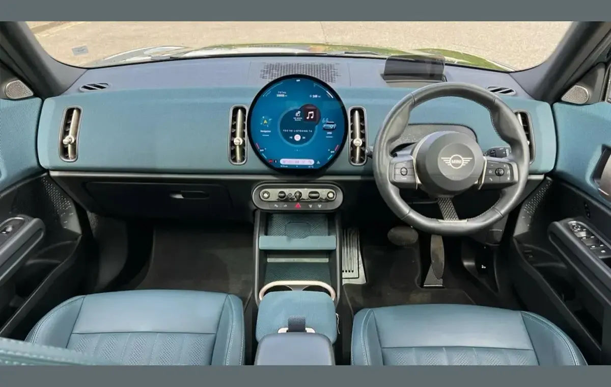 Used Mini Countryman Exclusive 214 HP (157 kW) 2024 Black SUV