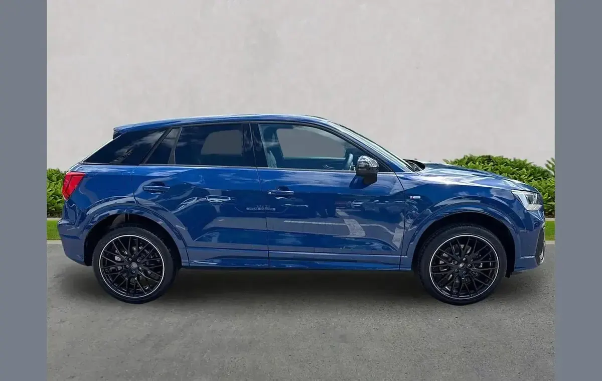 New Audi Q2 Black Edition 147 HP (108 kW) 2026 Blue SUV