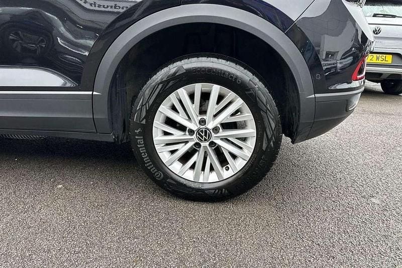 Used VW T-Roc Life 150 HP (110 kW) 2022 Black SUV