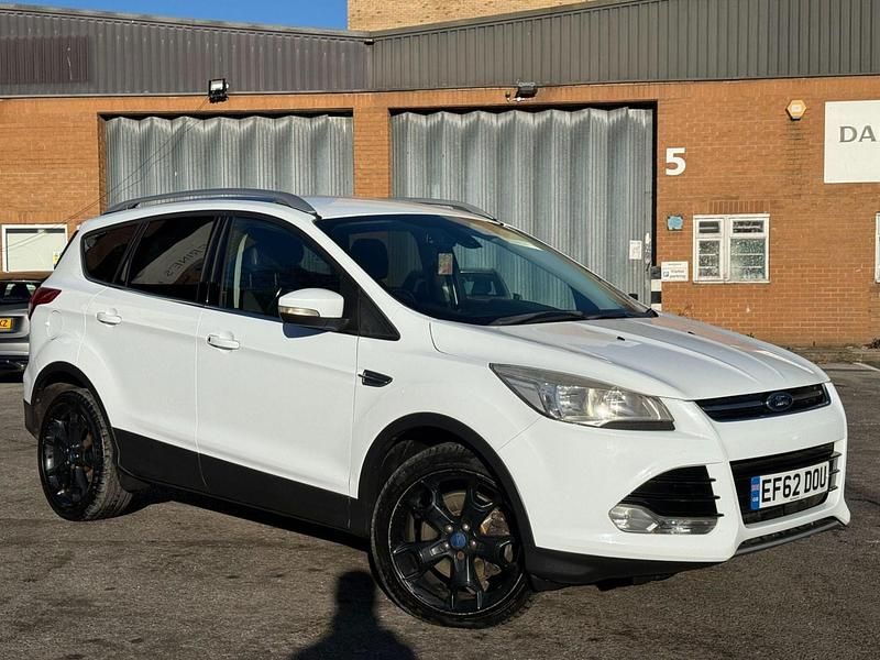 White Used 2013 Ford Kuga Titanium SUV | £3,395 (Fair price) - Image 1/4