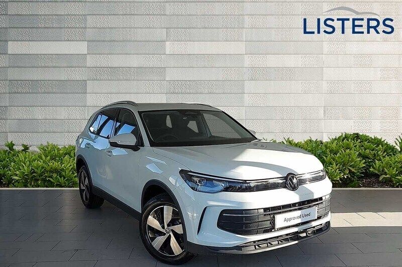 Pure white Used 2024 VW Tiguan Edition SUV | £35,990 - Image 1/4