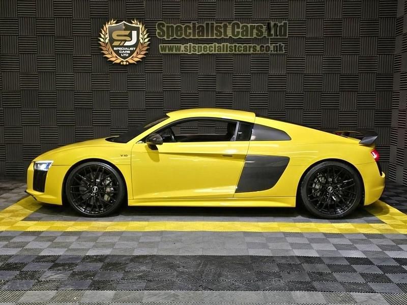 Used Audi R8 Coupé Advanced 610 HP (448 kW) 2015 Yellow Coupe