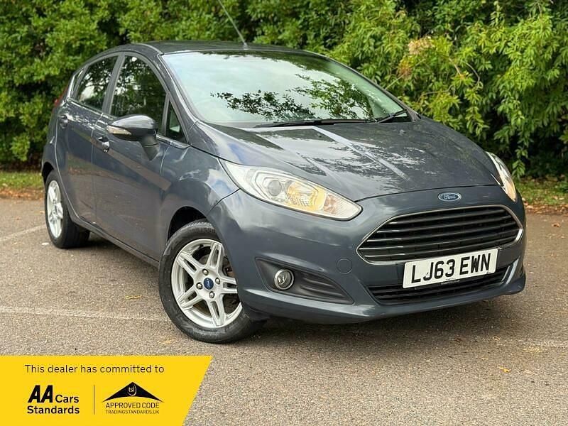 Used Ford Fiesta Zetec 2013 Grey Hatchback