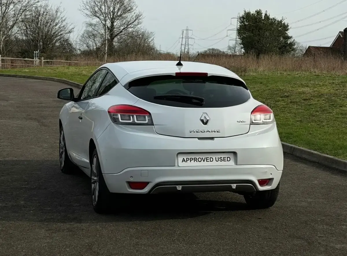 Used Renault Mégane GT Line GT-Line 2014 White Coupe