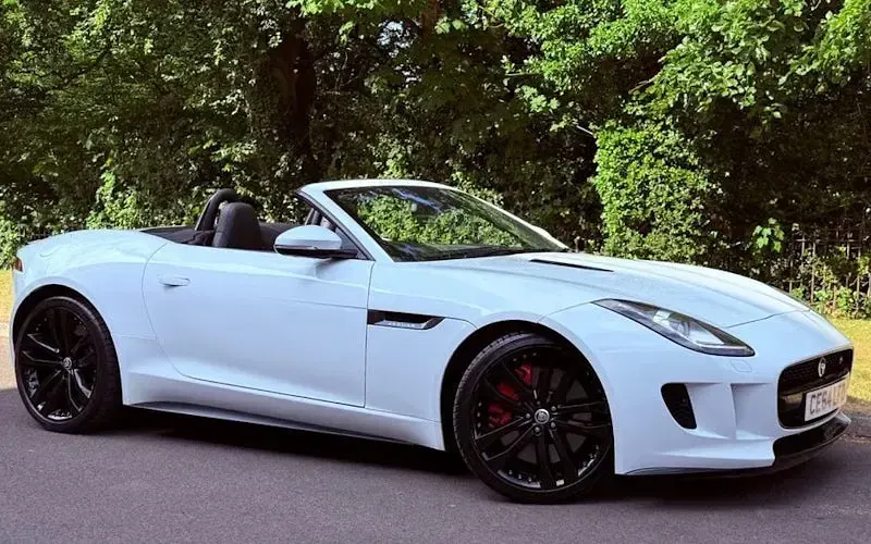 Used Jaguar F-Type Supercharged 495 HP (364 kW) 2014 White Cabriolet