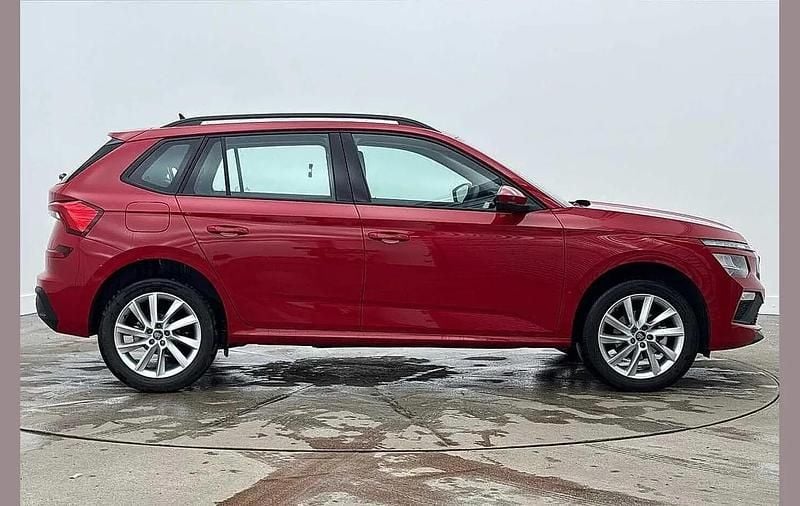 Used Skoda Kamiq SE 113 HP (83 kW) 2025 Velvet red metallic SUV