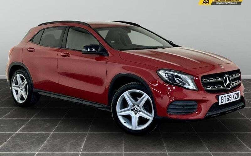 Used 2020 Mercedes GLA200 AMG line SUV | £10,795 (Good price) - Image 1/2