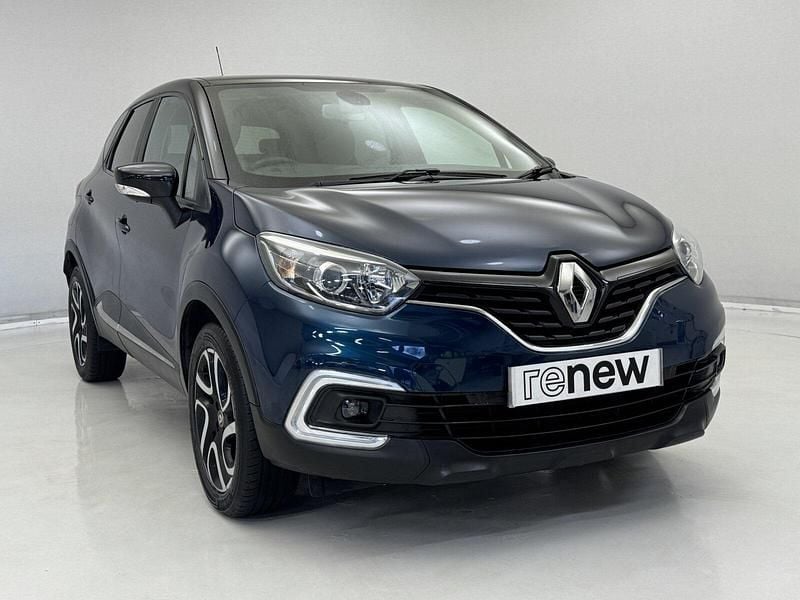 Used Renault Captur 90 HP (66 kW) 2018 Blue/black  SUV