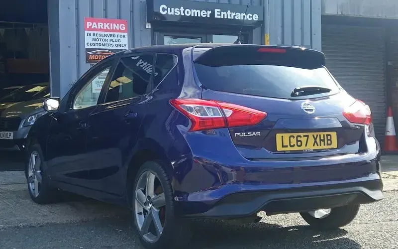 Used Nissan Pulsar N-Connecta 116 HP (85 kW) 2017 Blue Hatchback