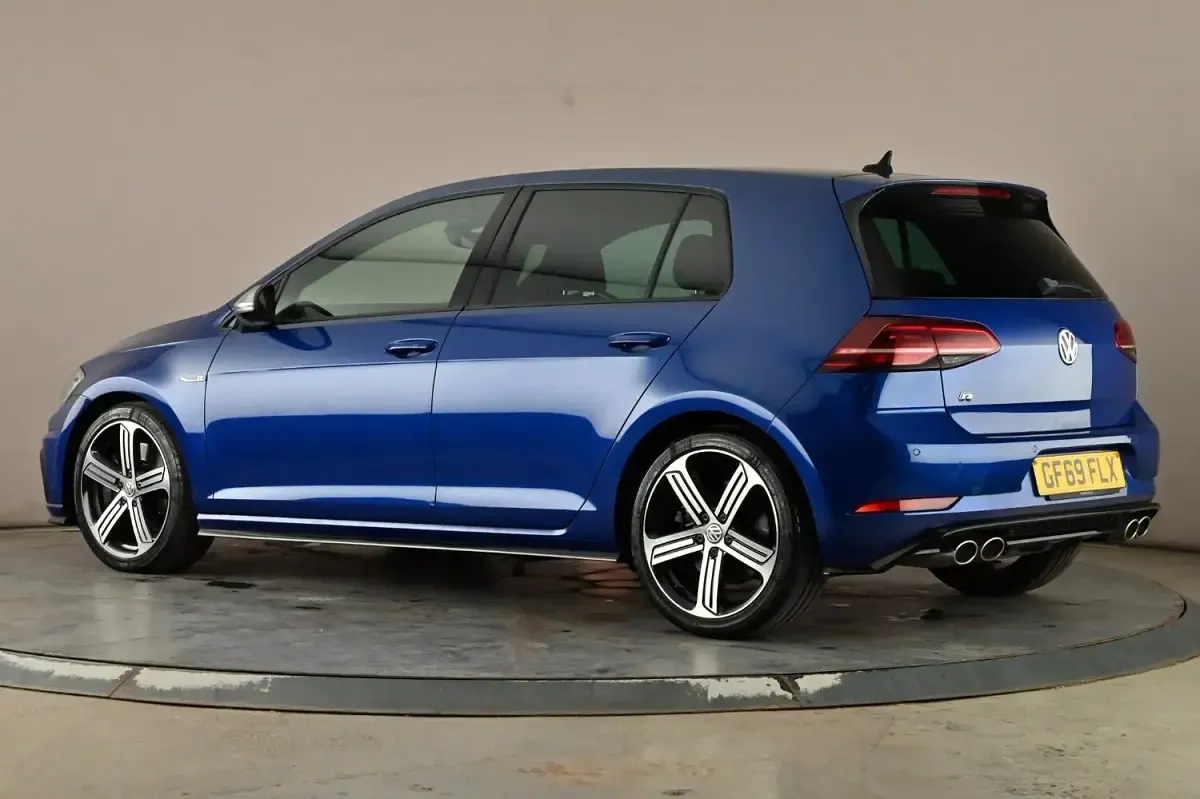 Used VW Golf VII R 300 HP (220 kW) 2019 Blue Hatchback