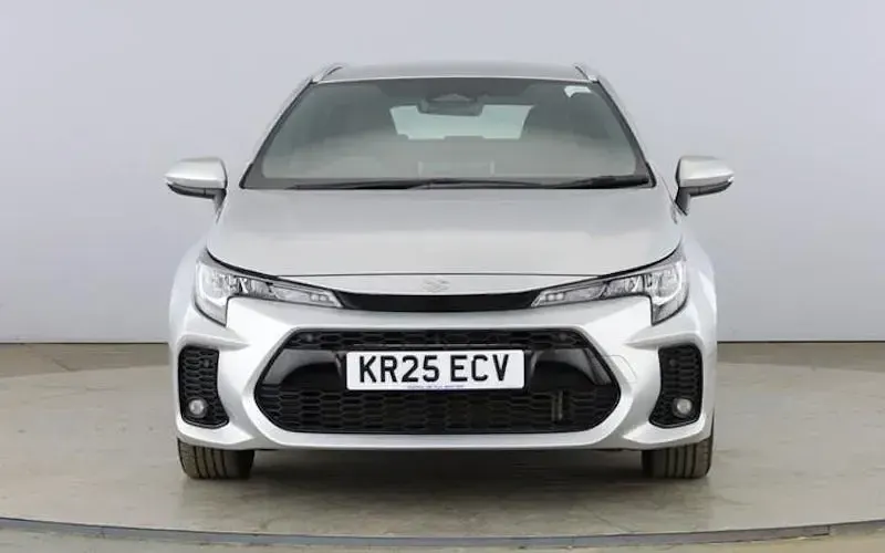 Begagnad Suzuki Swace 140 HK (102 kW) 2024 Silver Kombi
