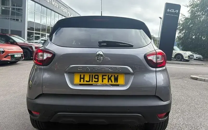 Used Renault Captur Iconic 150 HP (110 kW) 2019 SUV