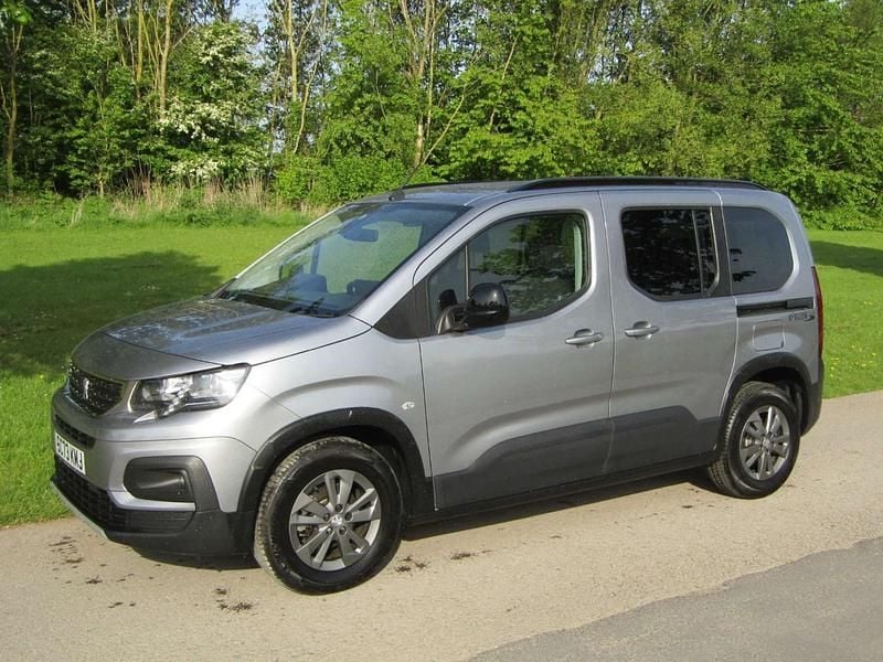 Used Peugeot Rifter Allure 2024 Grey MPV